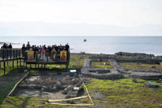 5-Viaje apost&oacute;lico a T&uuml;rkiye: Encuentro ecum&eacute;nico de oraci&oacute;n cerca de las excavaciones arqueol&oacute;gicas de la antigua Bas&iacute;lica de San Ne&oacute;fito en İznik 