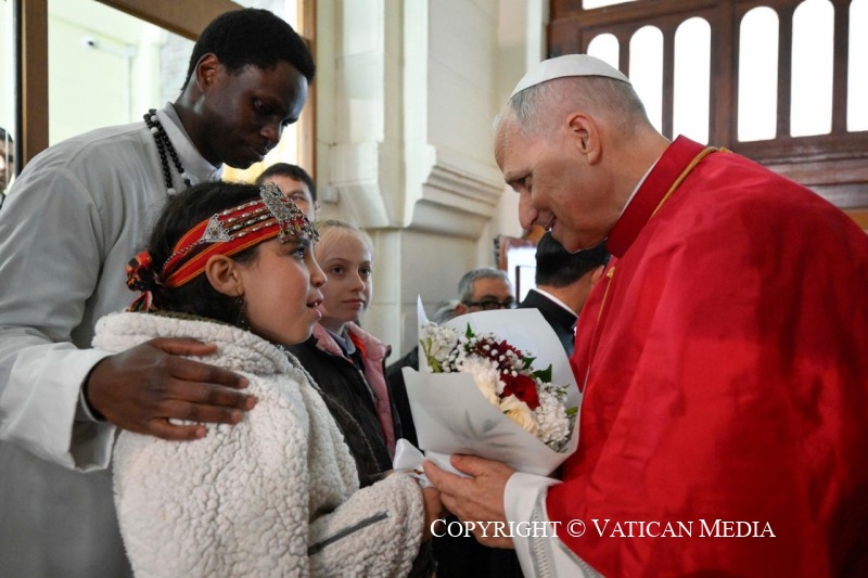 12-Viaggio Apostolico in Algeria: Incontro con la Comunit&agrave; Algerina  