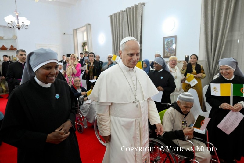 5-Apostolic Journey to Algiers: Visit to the Nursing Home of The Little Sisters of The Poor
