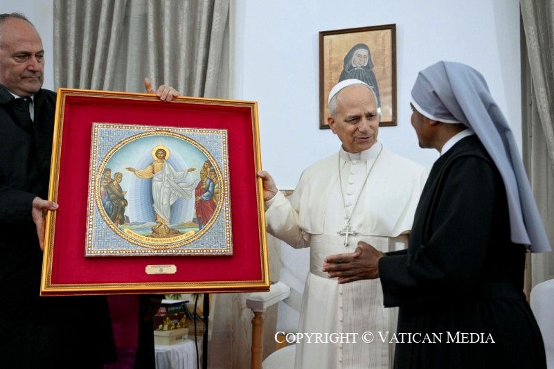 1-Apostolic Journey to Algiers: Visit to the Nursing Home of The Little Sisters of The Poor