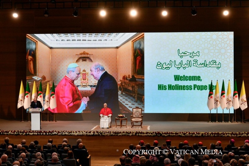 6-Apostolic Visit to Algiers: Meeting with the Authorities, Civil Society and The Diplomatic Corps