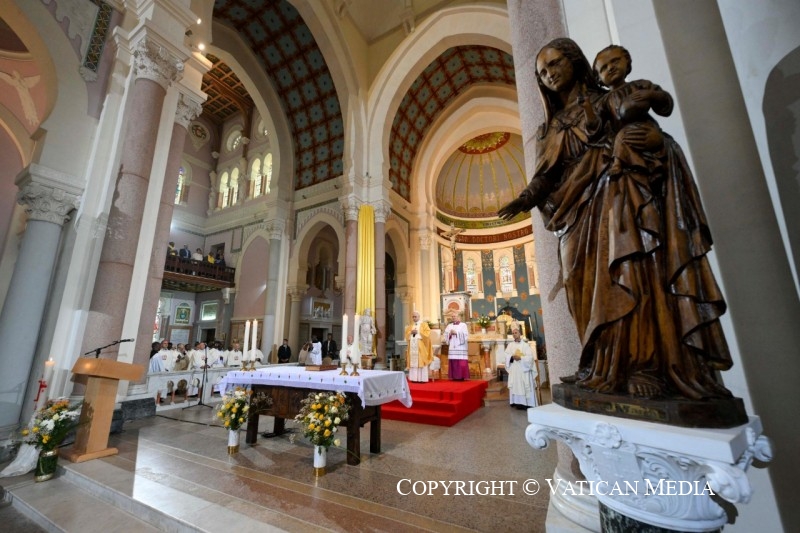 6-Viaje apost&oacute;lico a Argelia: Santa Misa en la Bas&iacute;lica de San Agust&iacute;n