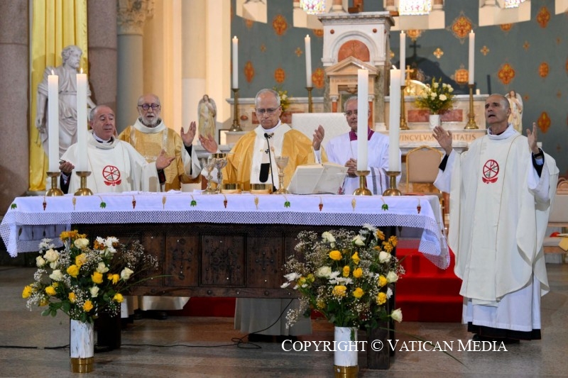 15-Viaje apost&oacute;lico a Argelia: Santa Misa en la Bas&iacute;lica de San Agust&iacute;n