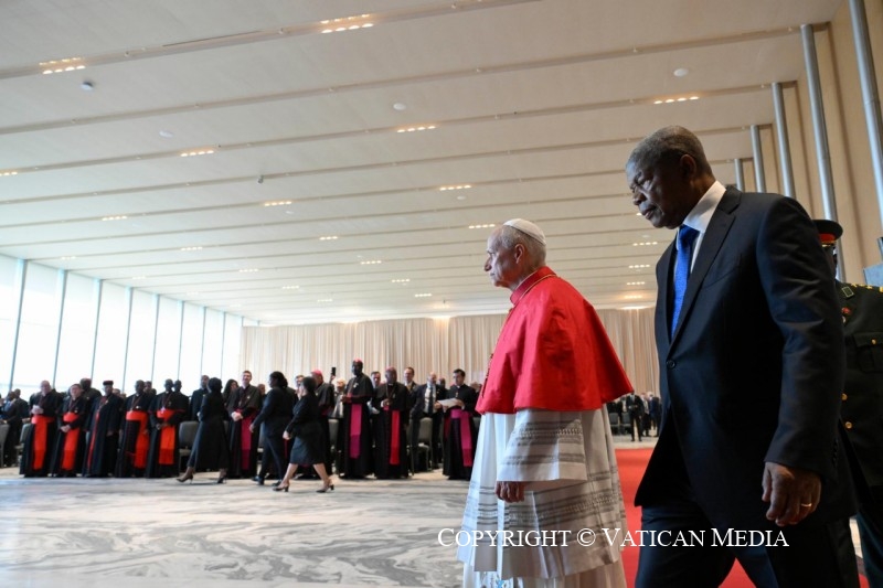 2-Apostolic Journey to Angola: Meeting with the Authorities, Civil Society and the Diplomatic Corps