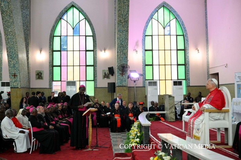 0-Viaje apost&oacute;lico a Angola: Encuentro con los obispos, los sacerdotes, los consagrados, las consagradas y los agentes pastorales en la parroquia de Nuestra Se&ntilde;ora de F&aacute;tima