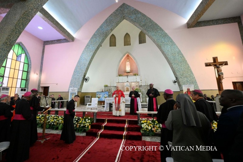2-Viaje apost&oacute;lico a Angola: Encuentro con los obispos, los sacerdotes, los consagrados, las consagradas y los agentes pastorales en la parroquia de Nuestra Se&ntilde;ora de F&aacute;tima