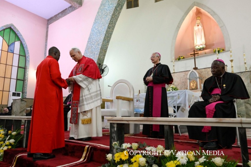 8-Viaje apost&oacute;lico a Angola: Encuentro con los obispos, los sacerdotes, los consagrados, las consagradas y los agentes pastorales en la parroquia de Nuestra Se&ntilde;ora de F&aacute;tima