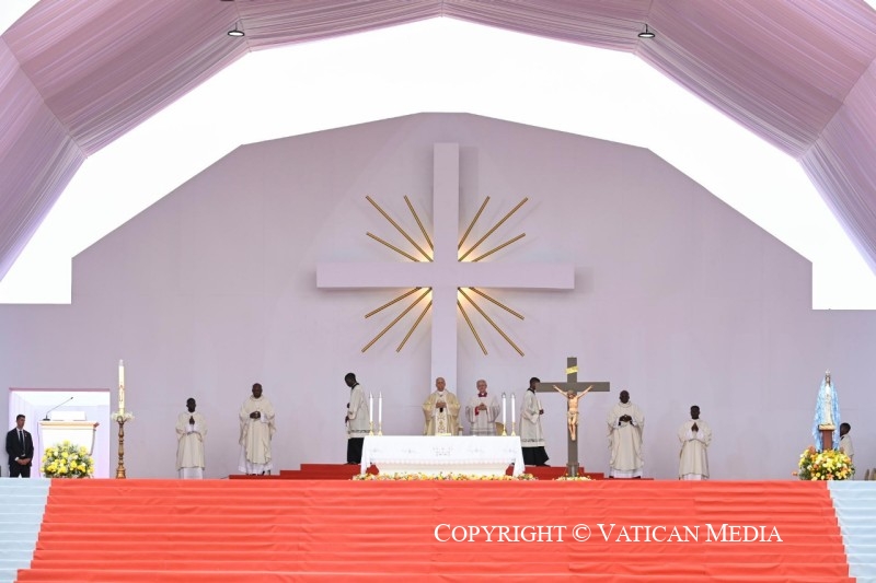 14-Viagem Apost&oacute;lica a Angola: Santa Missa 