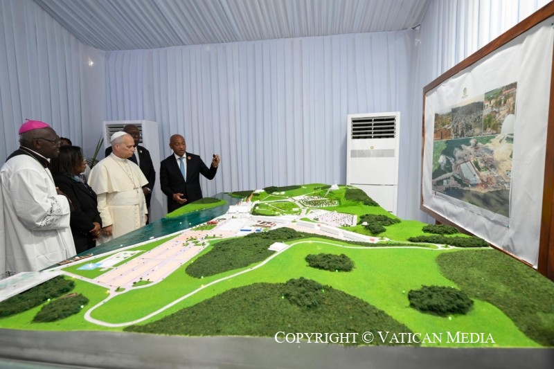 3-Apostolic Journey to Angola: Holy Rosary Prayer