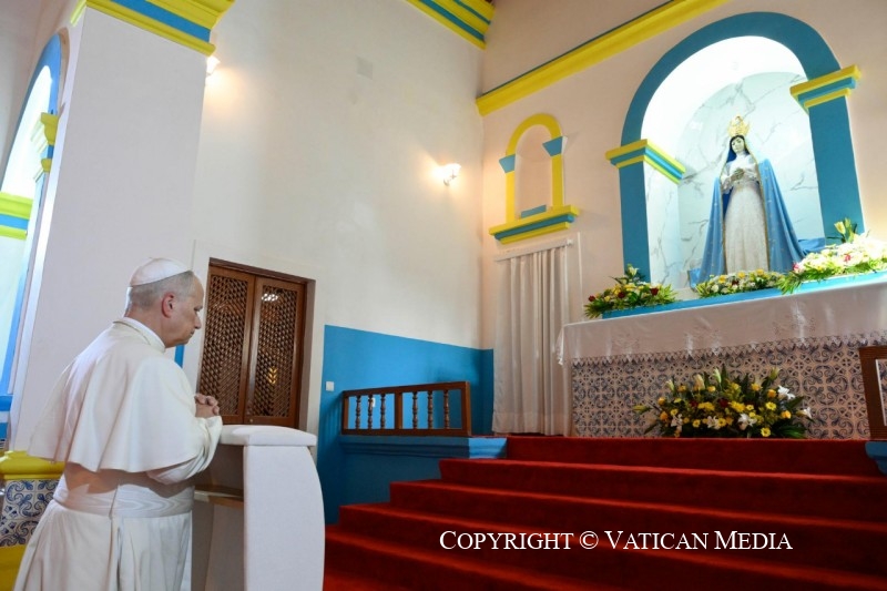 4-Apostolic Journey to Angola: Holy Rosary Prayer