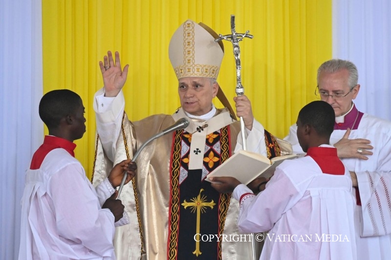 9-Apostolic Journey to Camerun: Holy Mass