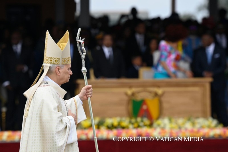 3-Apostolic Journey to Camerun: Holy Mass