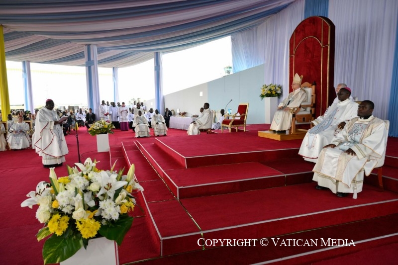 14-Apostolic Journey to Camerun: Holy Mass