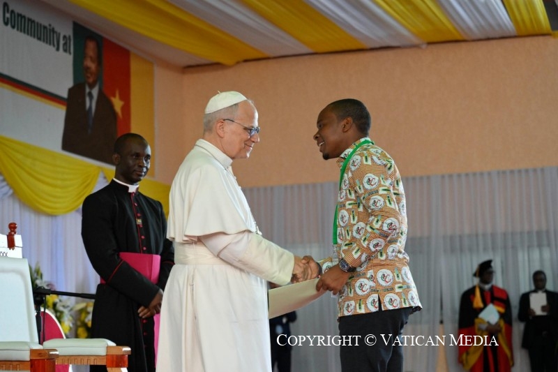 6-Viaggio Apostolico in Camerun: Incontro con il Mondo Universitario
