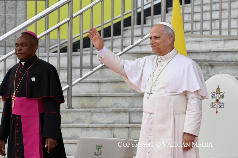 5-Apostolic Journey to Equatorial Guinea: Meeting with the World of Culture