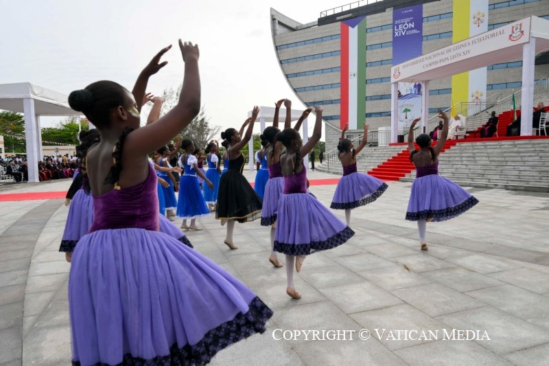 13-Apostolic Journey to Equatorial Guinea: Meeting with the World of Culture