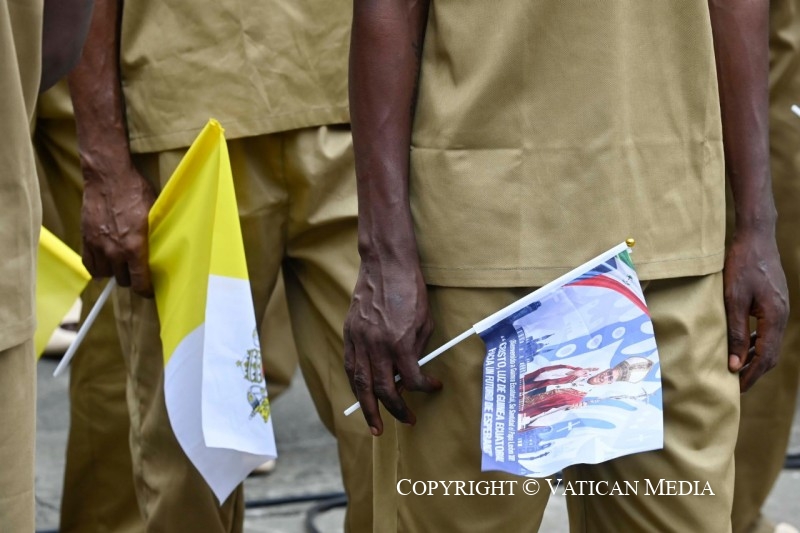 12-Viaje apost&oacute;lico a Guinea Ecuatorial: Visita a la prisi&oacute;n de Bata