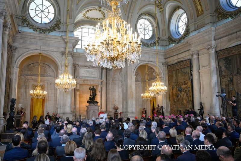 4-Apostolic Journey to Spain: Meeting with the Authorities, Civil Society and the Diplomatic Corps