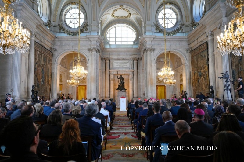 8-Apostolic Journey to Spain: Meeting with the Authorities, Civil Society and the Diplomatic Corps