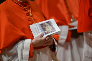 24-Ingresso in Conclave e il giuramento