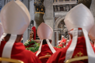 7-Santa Messa nel V giorno dei Novendiali