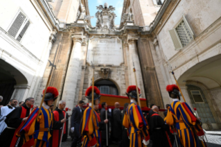 11-Traslado del ferétro del Romano Pontífice Francisco a la Basílica Vaticana