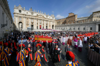 17-Traslado del ferétro del Romano Pontífice Francisco a la Basílica Vaticana