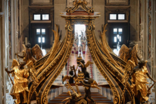 24-Traslado del ferétro del Romano Pontífice Francisco a la Basílica Vaticana
