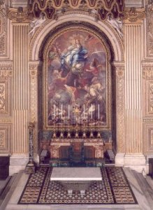 Cappella del Coro con l'altare dove sono custodite le reliquie di San Giovanni Crisostomo